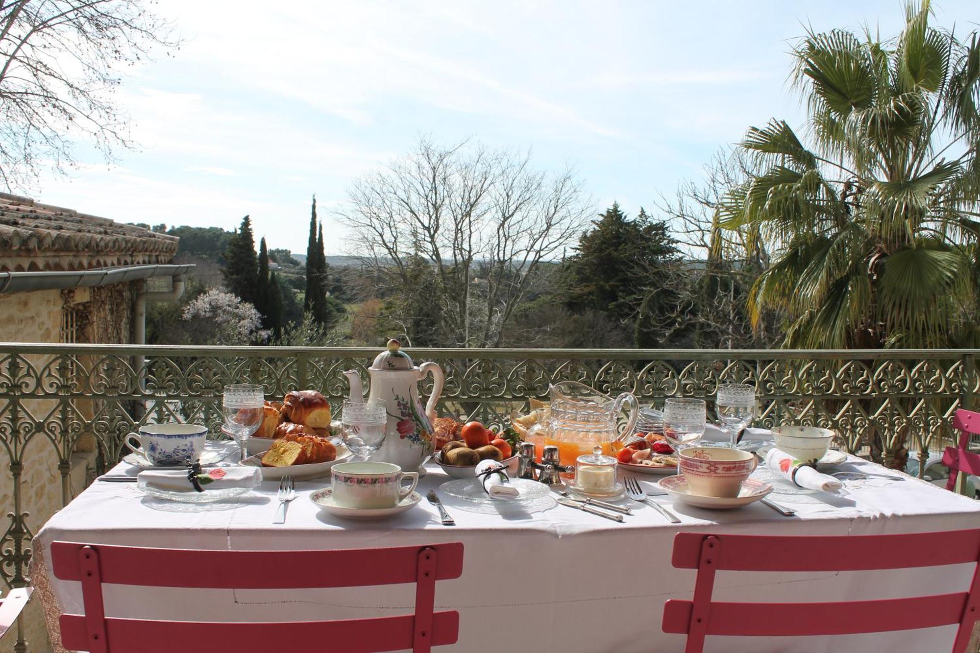 La Demeure Bed And Breakfast Aubais Exterior foto