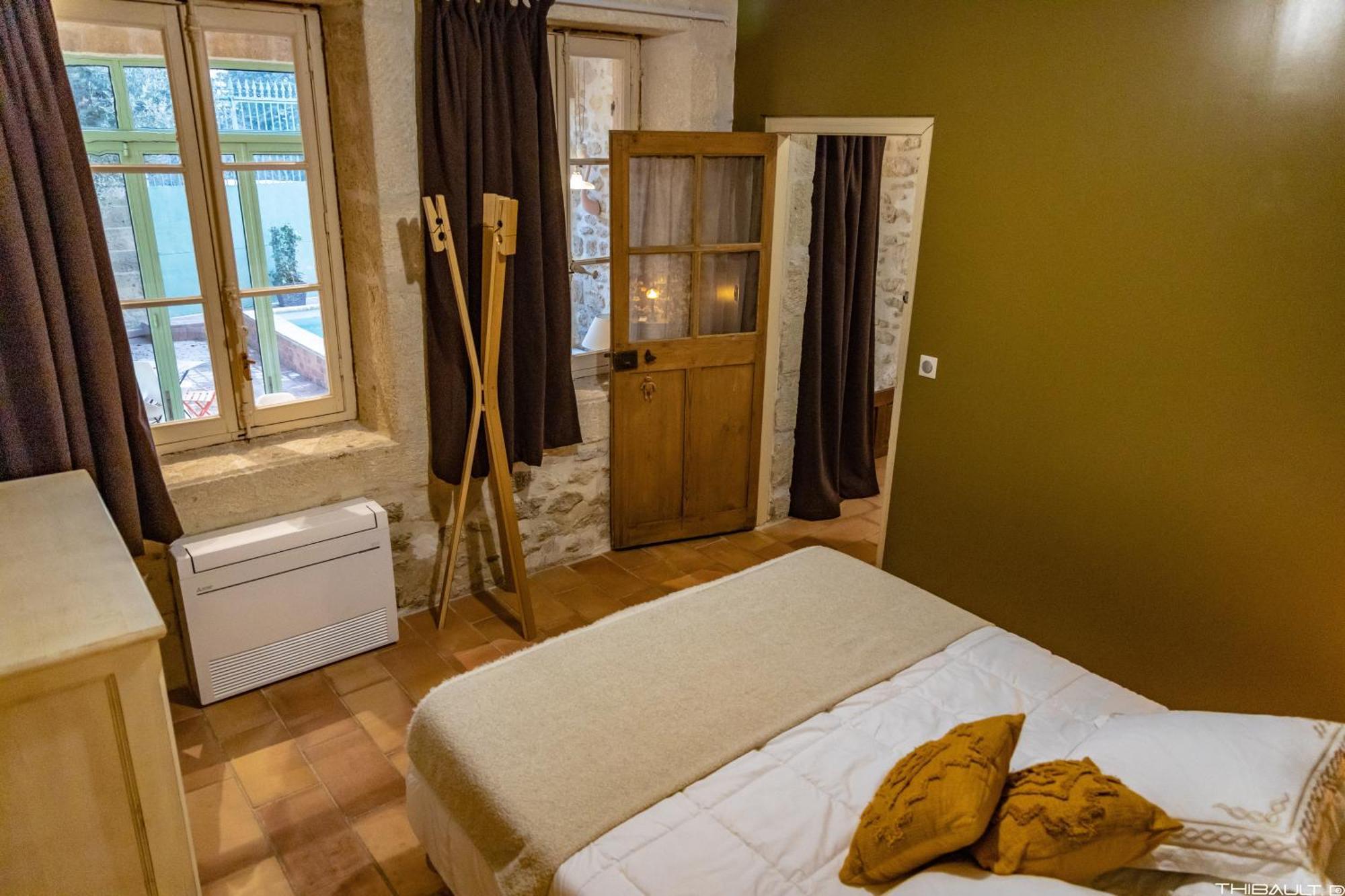 La Demeure Bed And Breakfast Aubais Exterior foto